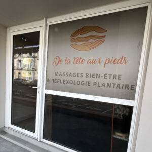 de la tête aux pieds